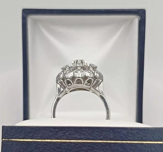 Bague 53 Bague vintage en platine en fleur sertie de diamants 58 Facettes