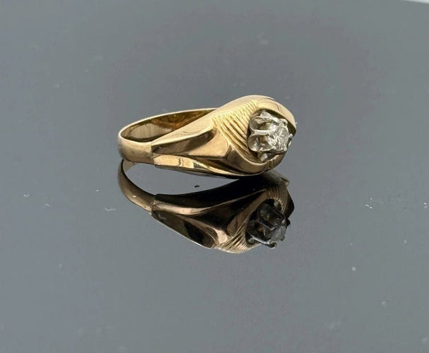 Bague 51 Bague rétro en or jaune 18K sertie d’un diamant 58 Facettes