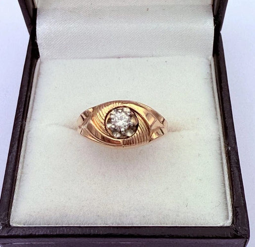 Bague 51 Bague rétro en or jaune 18K sertie d’un diamant 58 Facettes