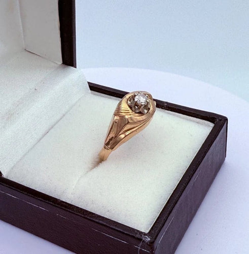 Bague 51 Bague rétro en or jaune 18K sertie d’un diamant 58 Facettes