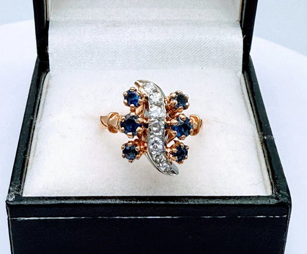 Bague 52 Bague rétro cocktail en or jaune 18K et platine, saphirs et diamants 58 Facettes