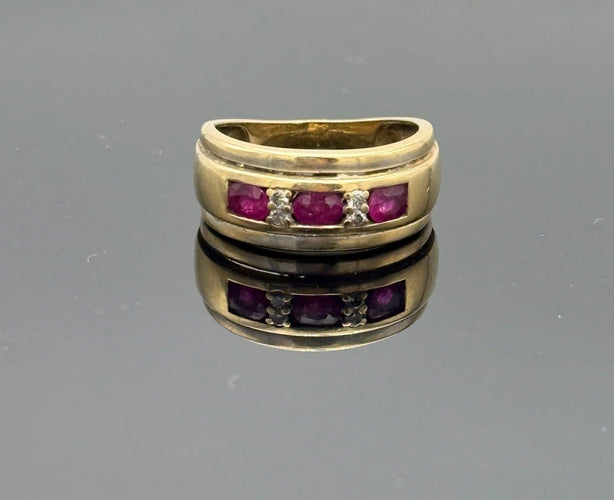 Bague 55 Bague jarretière vintage en or jaune 18k avec rubis et diamants 58 Facettes