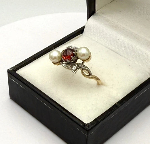Bague 53 Bague trilogie ancienne en or 18K avec perles, grenat et diamants 58 Facettes