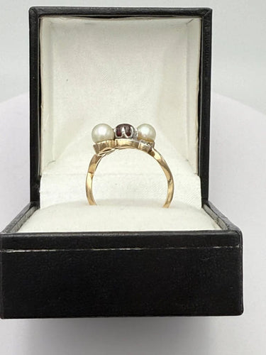 Bague 53 Bague trilogie ancienne en or 18K avec perles, grenat et diamants 58 Facettes