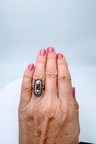 Bague 54 Bague XIXe siècle en or rose 18K sertie de rubis, perles et diamants 58 Facettes