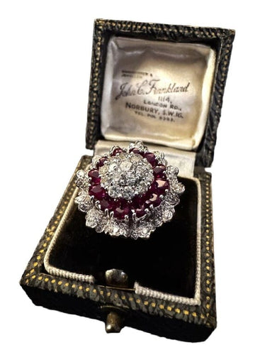 Bague 54 Bague vintage années 1950 en platine avec rubis et diamants 58 Facettes
