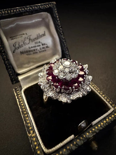 Bague 54 Bague vintage années 1950 en platine avec rubis et diamants 58 Facettes