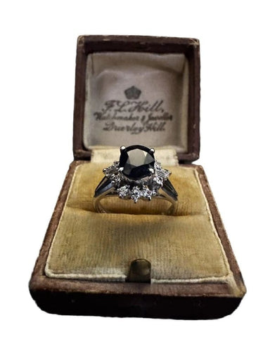 Bague 53 Bague en platine avec saphir et diamants 58 Facettes