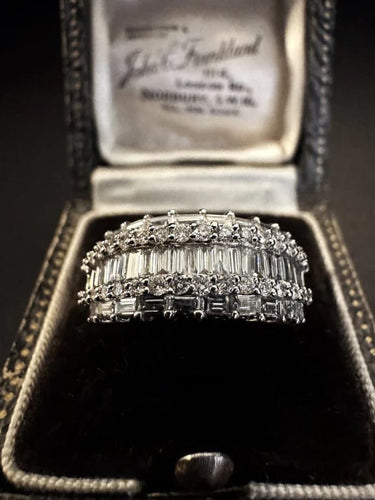 Bague 54 Bague années 1970 en platine avec saphir et diamants 58 Facettes