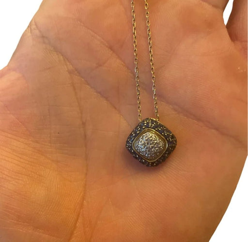 Collier Collier pendentif en or jaune 18k avec diamants et saphirs 58 Facettes