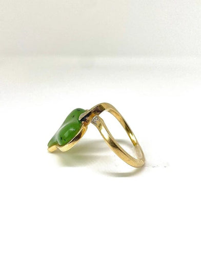 Bague 54 Bague en or jaune 18 carats au jade et diamants 58 Facettes