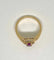 Bague 57 Bague en or jaune avec rubis et diamants 58 Facettes