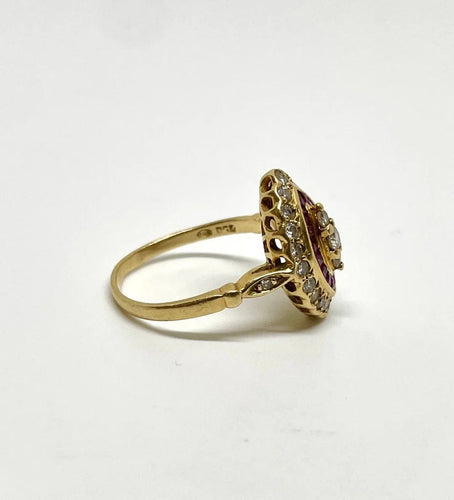 Bague 54 Bague marquise Art déco en or jaune 18K, diamants et rubis 58 Facettes