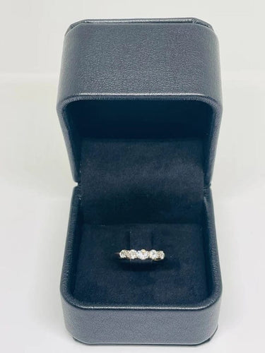 Bague 51.5 Bague en or jaune 750 sertie de 5 diamants 0,53 ct 58 Facettes