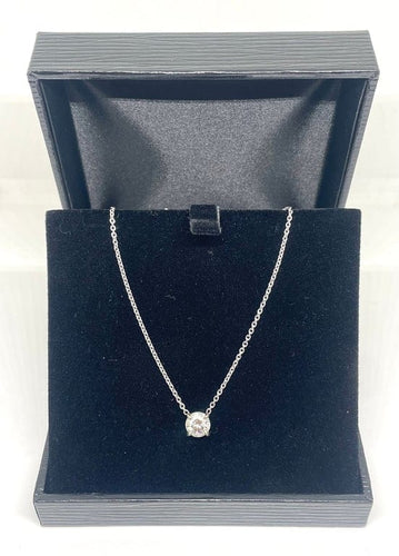 Collier Collier solitaire 1 carat en or blanc 750/1000 et diamant naturel 58 Facettes