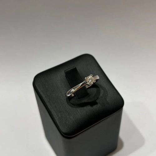 Bague 57 Bague solitaire en or blanc 18 carats avec diamant taille brillant 58 Facettes