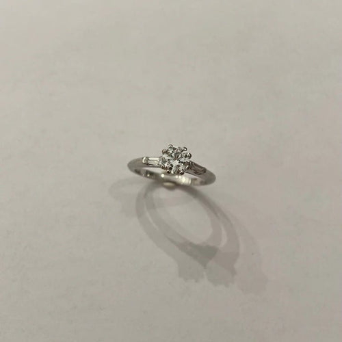 Bague 57 Bague de fiançailles en or blanc 18 carats avec diamants 58 Facettes