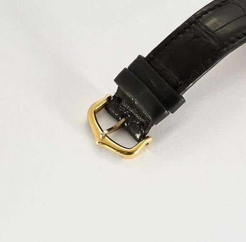 Montre Cartier Tank Louis - Montre rectangulaire en or jaune 18 carats 58 Facettes LV110
