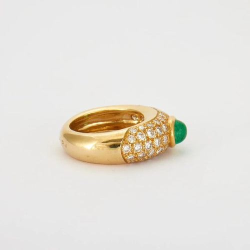 Bague 53 Bague jonc en or jaune avec émeraude cabochon et diamants 58 Facettes HS21156