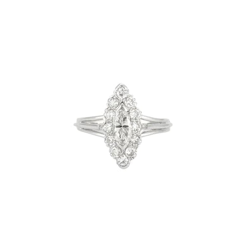 Bague 56.5 Bague entourage navette en or blanc 18K et diamants 58 Facettes HS4196