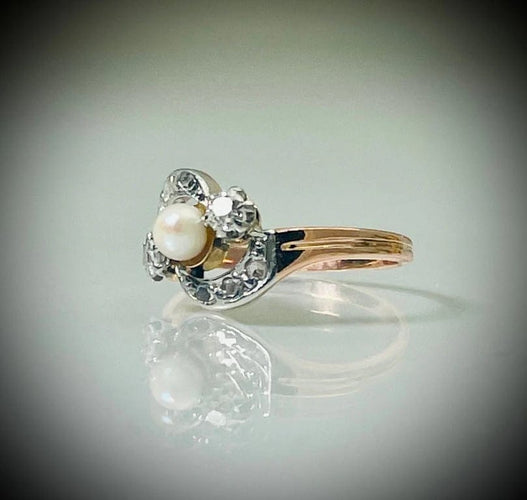 Bague 52 Bague perle et diamants en or jaune 18 carats 58 Facettes