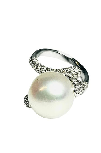 Bague 54 Bague perle des mers du Sud et diamants en or blanc 18 carats 58 Facettes
