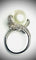 Bague 54 Bague perle des mers du Sud et diamants en or blanc 18 carats 58 Facettes
