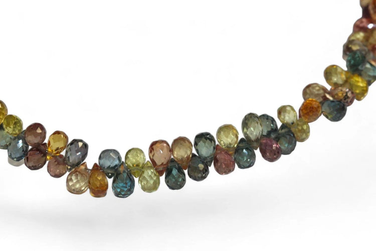 Bracelet Bracelet saphirs multicolores taille briolette en or jaune 18 carats 58 Facettes