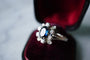 Bague 56 Bague marguerite en or blanc 18 K avec saphir et diamants 58 Facettes SQ4618733