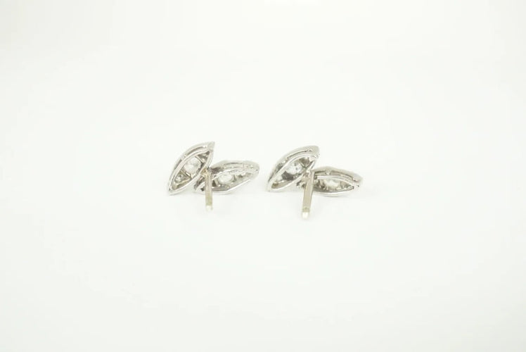 Boucles d'oreilles Art déco - Boucles d’oreilles en or blanc 18 carats et diamants 58 Facettes SQ5041420