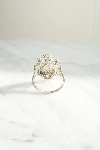 Bague 51 Bague Belle Époque polylobée en or blanc 18 carats, diamants et demi-perles 58 Facettes SQ8611078