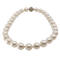Collier Collier un rang de perles de mer du Sud en or jaune et diamants 58 Facettes 248182