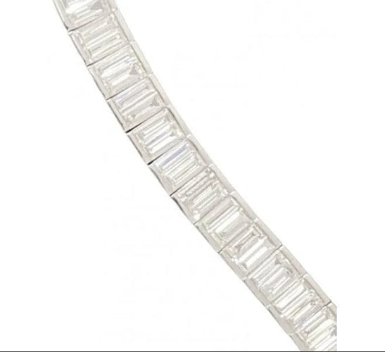Bracelet Bracelet ligne en or gris et diamants taille baguette 8,37 ct 58 Facettes 227393