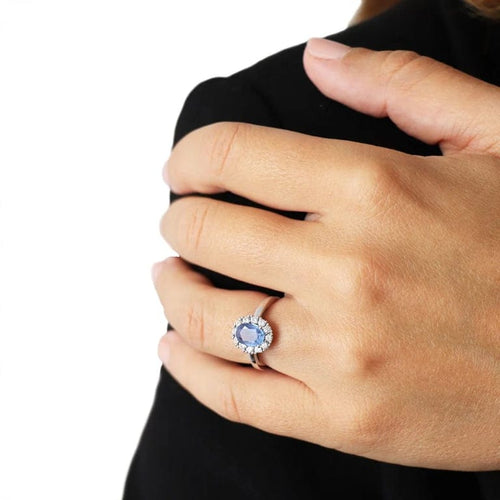 Bague 54 Bague saphir de Ceylan et diamants en or jaune 18 carats 58 Facettes