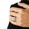 Bague 54 Bague saphir de Ceylan et diamants en or jaune 18 carats 58 Facettes
