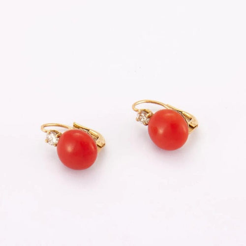 Boucles d'oreilles Dormeuses en or jaune 18K avec corail et diamants 58 Facettes