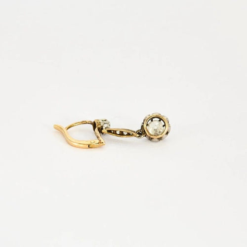 Boucles d'oreilles Dormeuses anciennes en or 18 carats bicolore et diamants 58 Facettes
