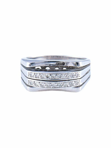 Bague 53 Bague diamants en or gris 18 ct 58 Facettes