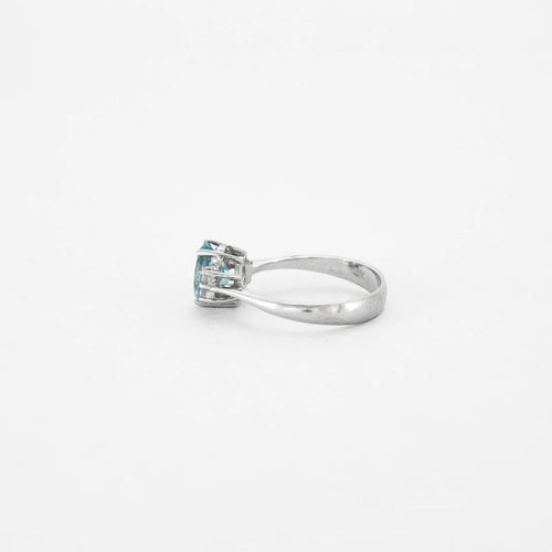 Bague 52 Bague - Aigue-marine et diamants en or gris 58 Facettes
