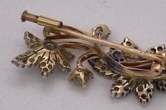 Broche Broche fleur bicolore en or et diamants 58 Facettes