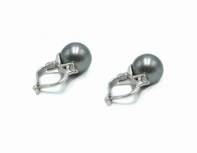 Boucles d'oreilles Boucles d’oreilles en or blanc 18 carats et perles de Tahiti naturelles 58 Facettes