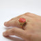 Bague 50 Bague camée en corail en or jaune 18 carats 58 Facettes