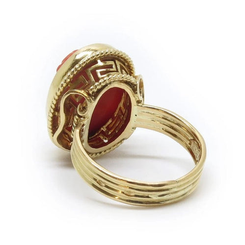 Bague 50 Bague camée en corail en or jaune 18 carats 58 Facettes