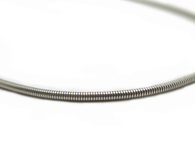 Collier Chaîne serpent en or blanc 18 carats 58 Facettes