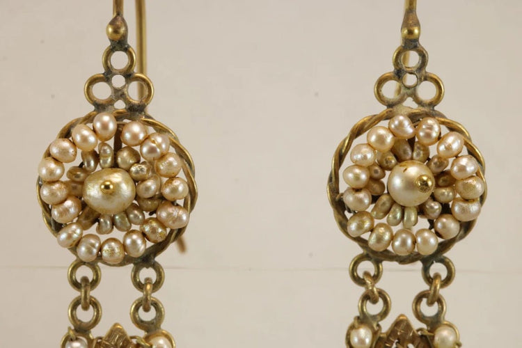 Boucles d'oreilles Boucles d'oreilles anciennes - Perles naturelles en or jaune 14 carats 58 Facettes 7704