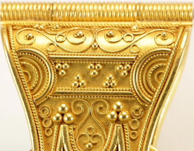 Pendentif Castellani - Pendentif Bulla en or jaune 18 carats vers 1860 58 Facettes 7490