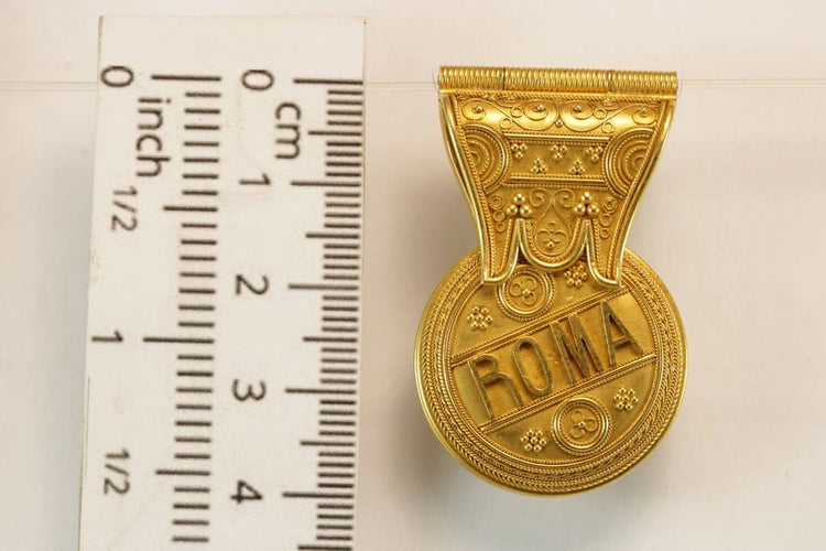 Pendentif Castellani - Pendentif Bulla en or jaune 18 carats vers 1860 58 Facettes 7490