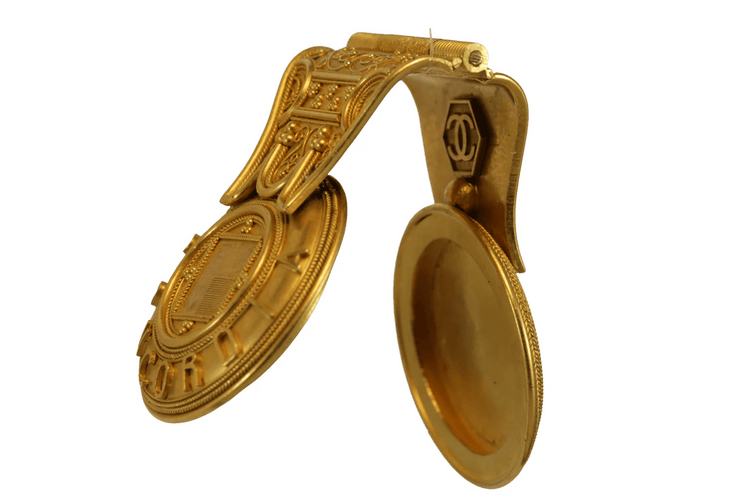 Pendentif Castellani - Pendentif Bulla en or jaune 18 carats vers 1860 58 Facettes 7490
