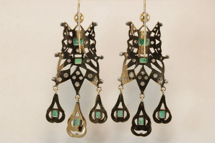 Boucles d'oreilles Boucles d'oreilles catalanes anciennes en or 14 carats, diamants et émeraudes 58 Facettes 7686