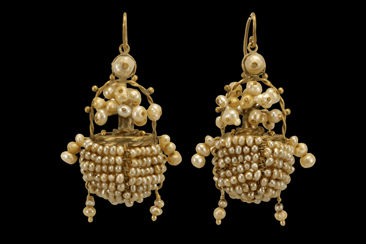 Boucles d'oreilles Boucles d'oreilles anciennes - Perles naturelles en or 14 carats 58 Facettes 7708